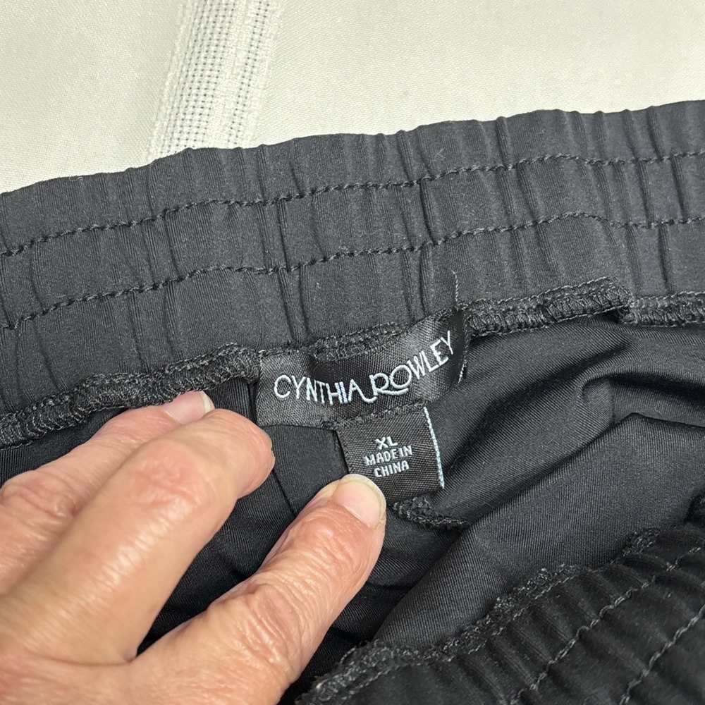 Womans XL Shorts Black Cynthia Rowley Bike Running - Picture 12 of 15